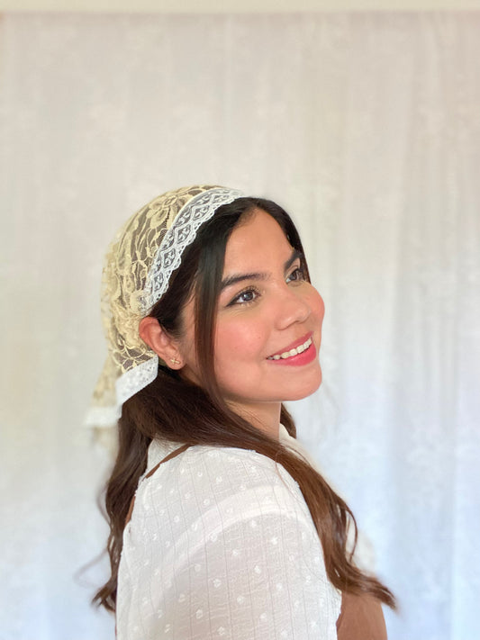 Pañoleta Humilitas Aurea