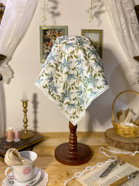 Pañoleta Lirios de fe