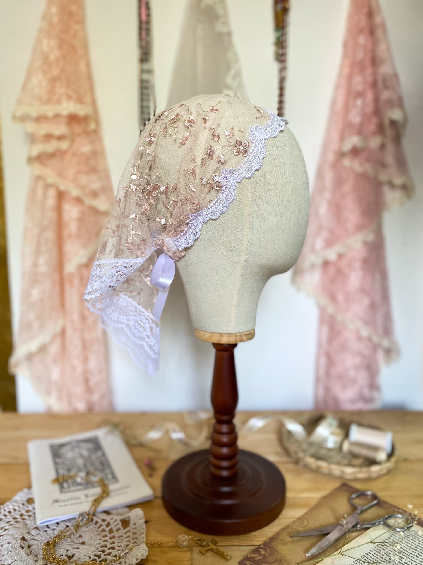 Pañoleta Flos Laetitiae